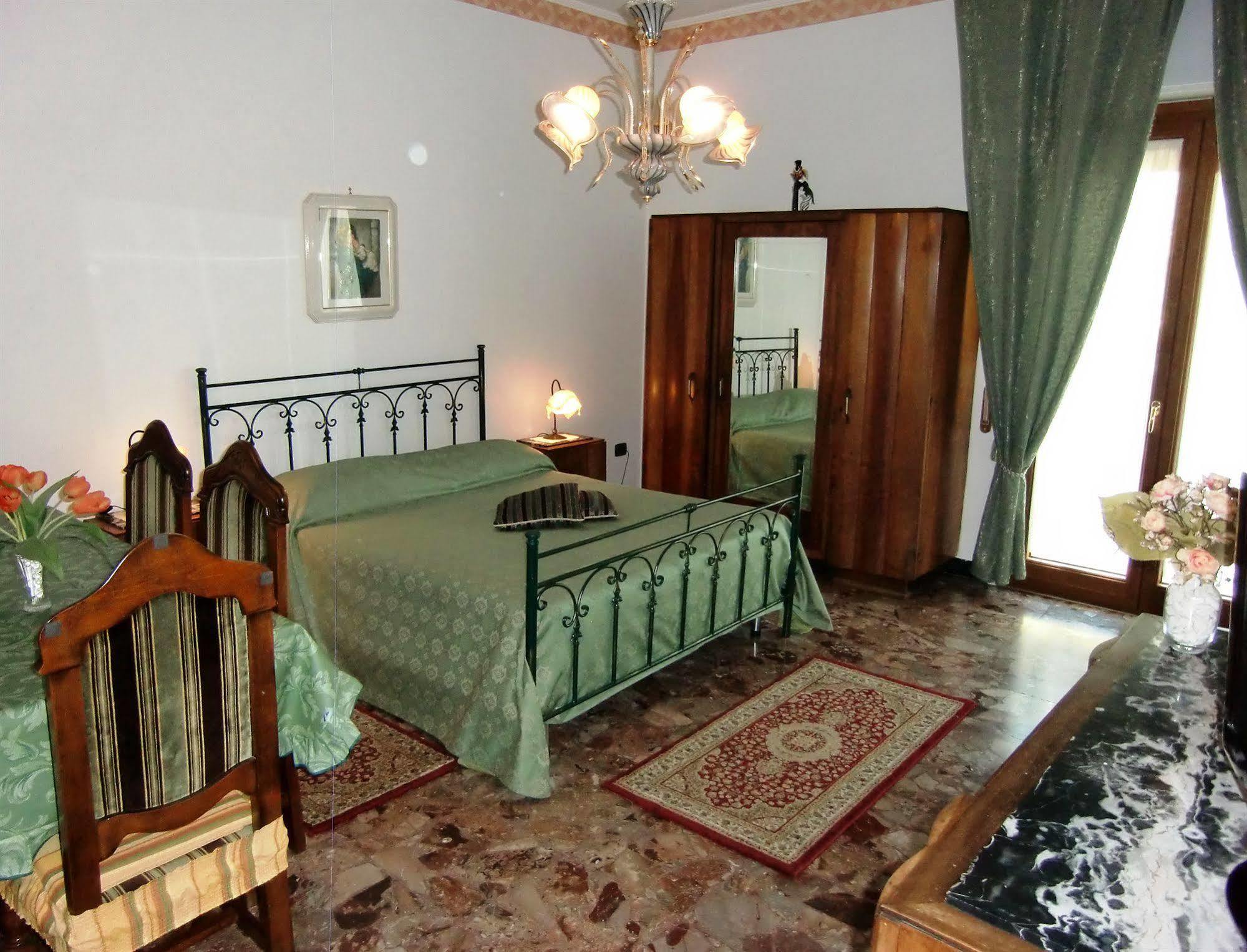 Villa Pollio Мета Екстер'єр фото