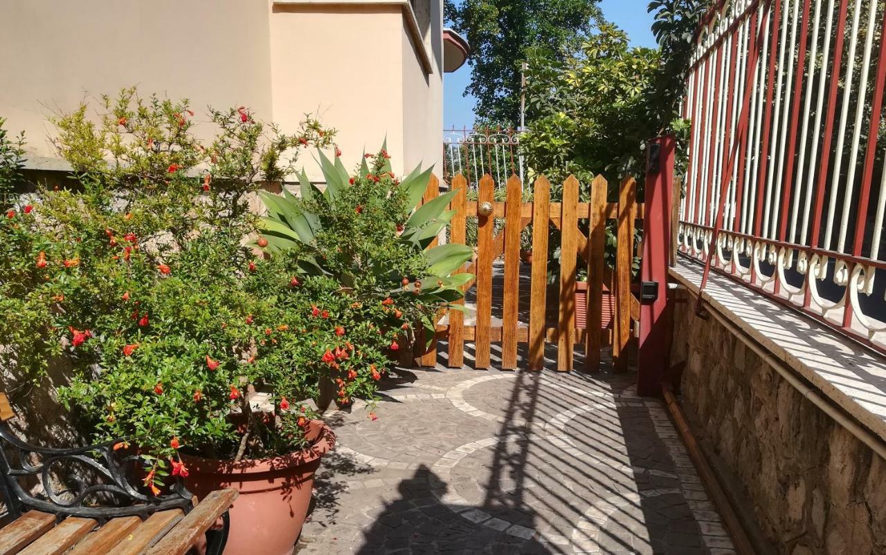 Villa Pollio Мета Екстер'єр фото